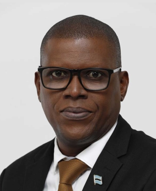 Hon. Tshire