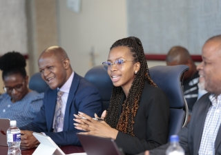 The Minister of Youth and Gender Affairs, Hon. Lesego Chombo paid a courtesy call to the Minister of Trade and Entrepreneurship, Hon. Tiroeaone Ntsima this afternoon. The two ministers discussed key issues affecting women and youth in Botswana. The meeting highlighted several critical areas, including womenβs empowerment, youth unemployment, and the national youth policy. Minister Chombo also addressed the pressing issue of gender-based violence, emphasising the need for continued efforts to combat this soc